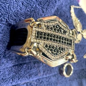 Beautiful HD cuff bracelet.